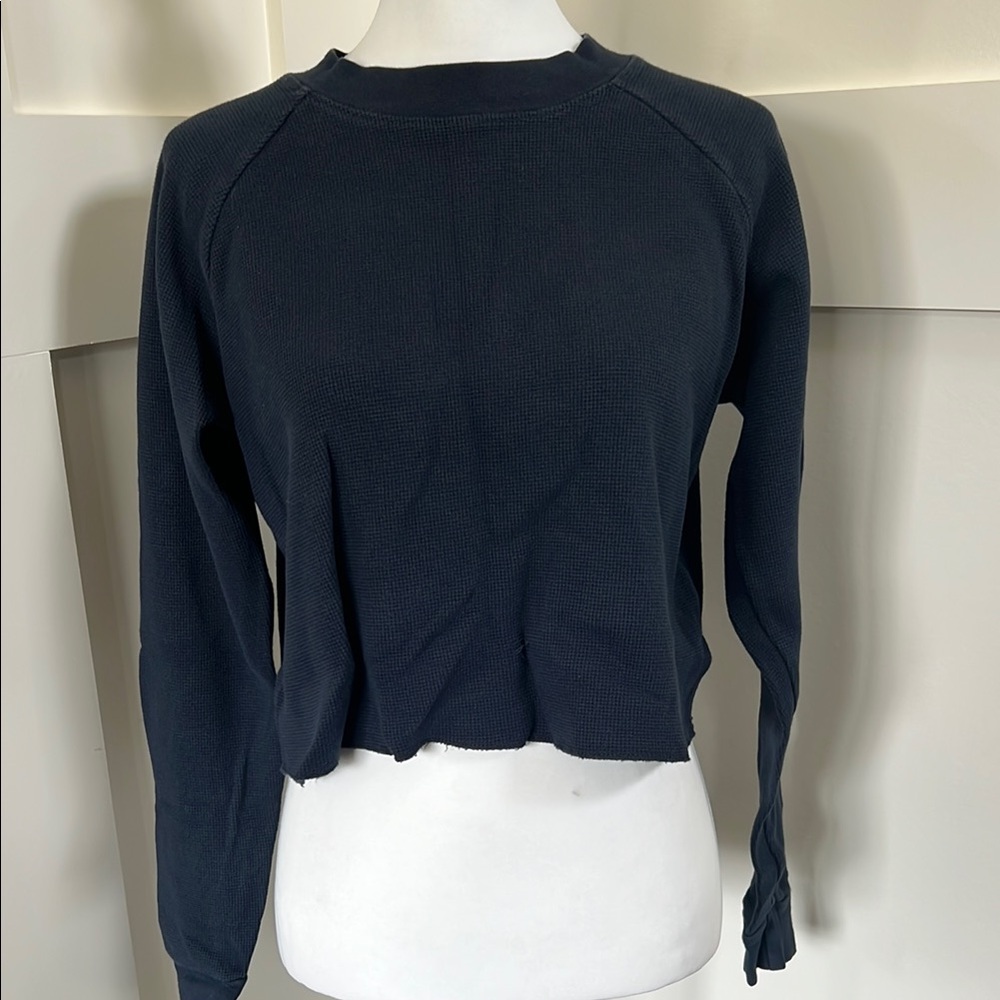 Women's Navy Blue textured Long Sleeve crop Top